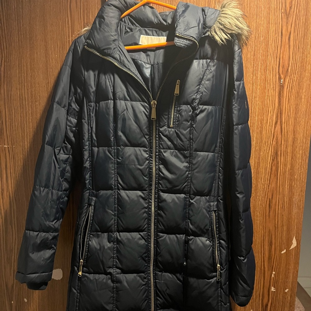Michael Kors winter long Jacket. Pre loved and in good condition.